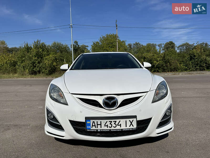 Седан Mazda 6 2011 в 
