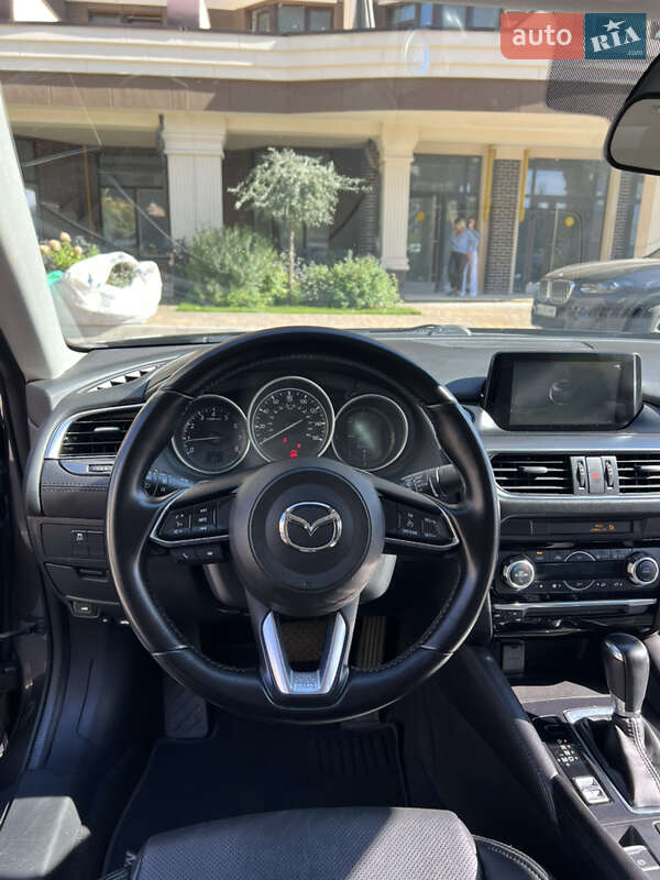 Седан Mazda 6 2016 в Киеве