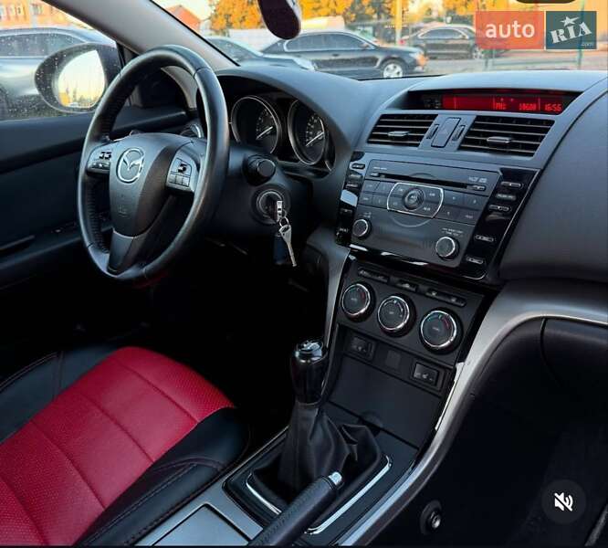 Седан Mazda 6 2011 в Чернигове