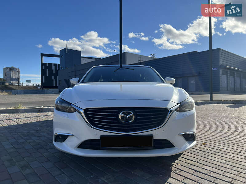 Седан Mazda 6 2017 в 