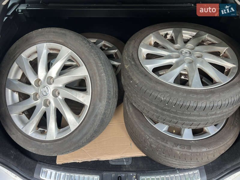 Универсал Mazda 6 2010 в Луцке