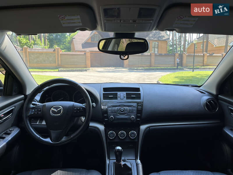 Седан Mazda 6 2011 в Чернигове