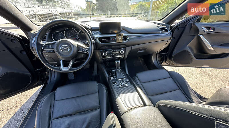 Седан Mazda 6 2016 в Запорожье