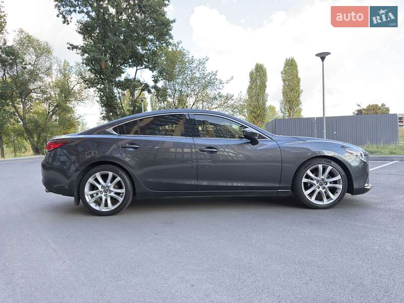 Седан Mazda 6 2016 в Чернигове