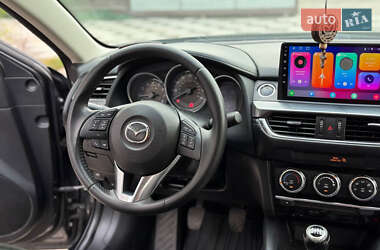 Седан Mazda 6 2015 в 