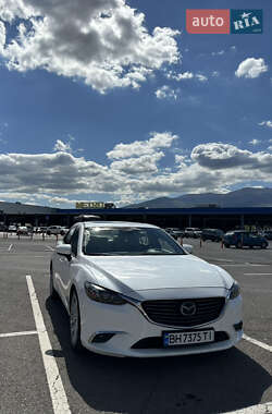 Седан Mazda 6 2016 в 