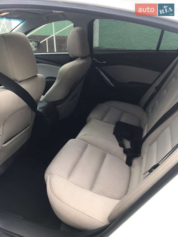 Седан Mazda 6 2015 в Песчанке