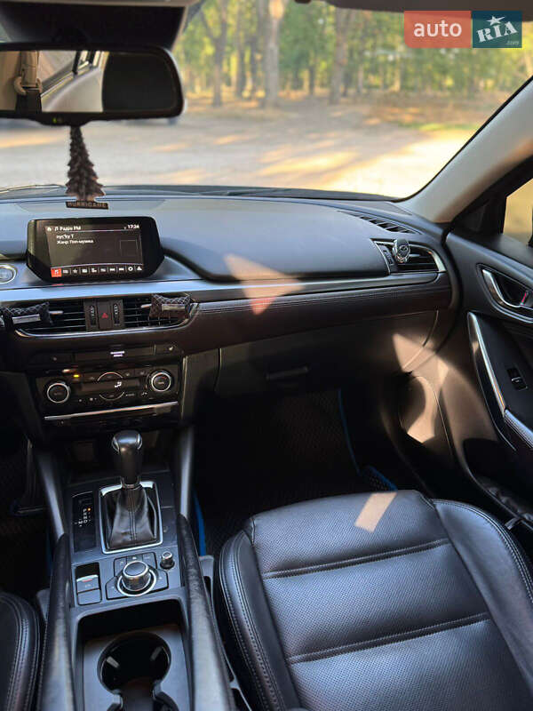 Седан Mazda 6 2016 в Кропивницком