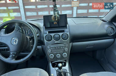 Седан Mazda 6 2004 в 