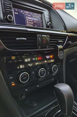 Седан Mazda 6 2014 в 