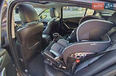 Седан Mazda 6 2014 в 