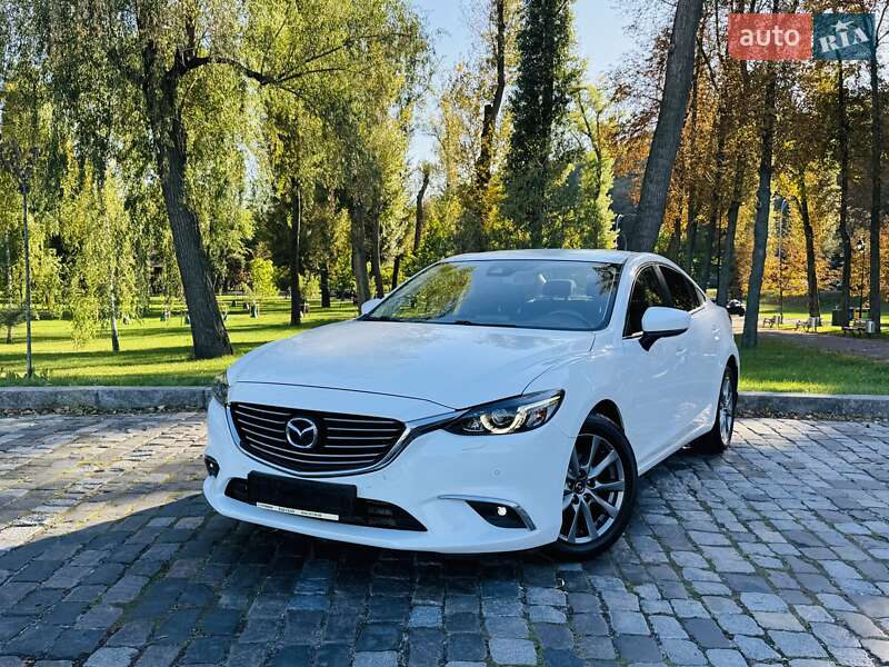 Седан Mazda 6 2016 в Киеве