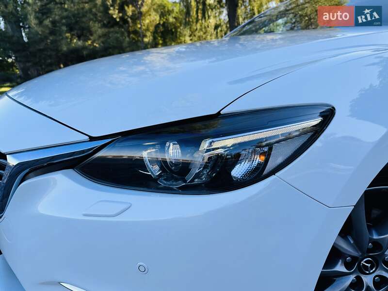 Седан Mazda 6 2016 в Киеве