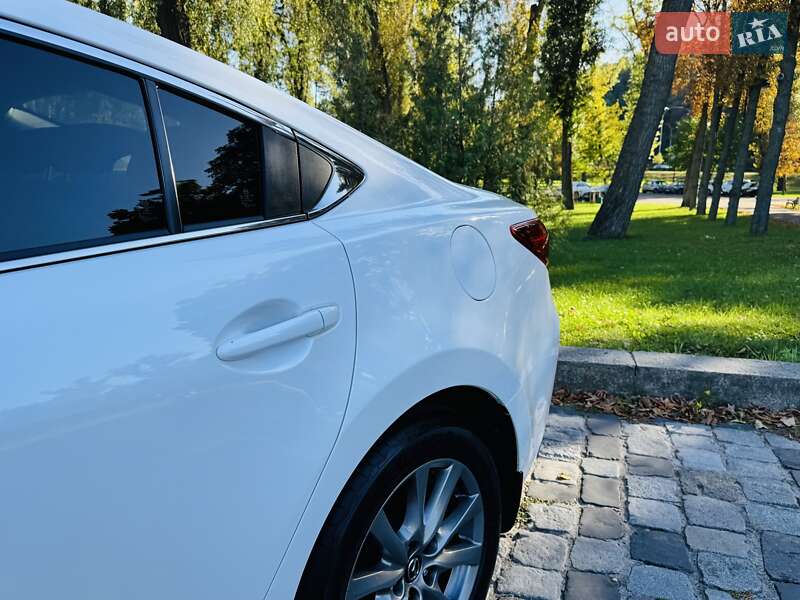 Седан Mazda 6 2016 в Киеве