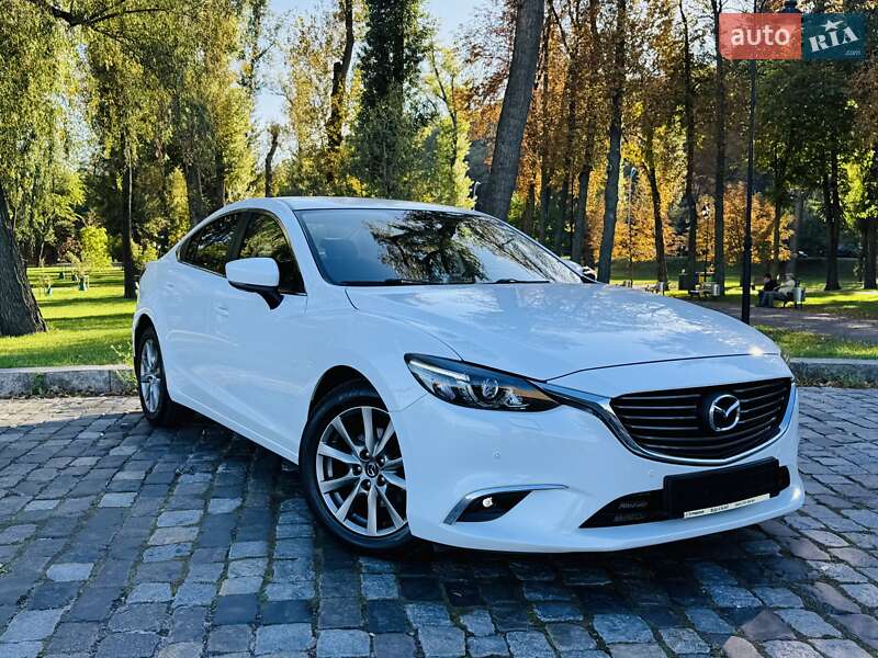 Седан Mazda 6 2016 в Киеве