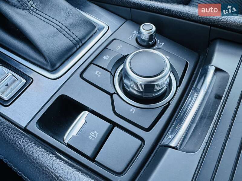 Седан Mazda 6 2016 в Киеве