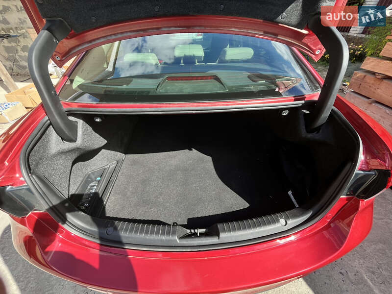 Седан Mazda 6 2015 в Черкассах