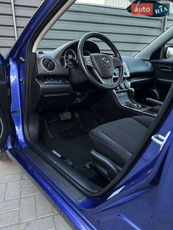 Лифтбек Mazda 6 2009 в Черкассах