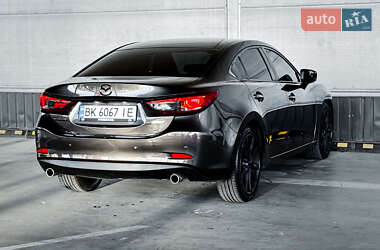 Седан Mazda 6 2017 в 