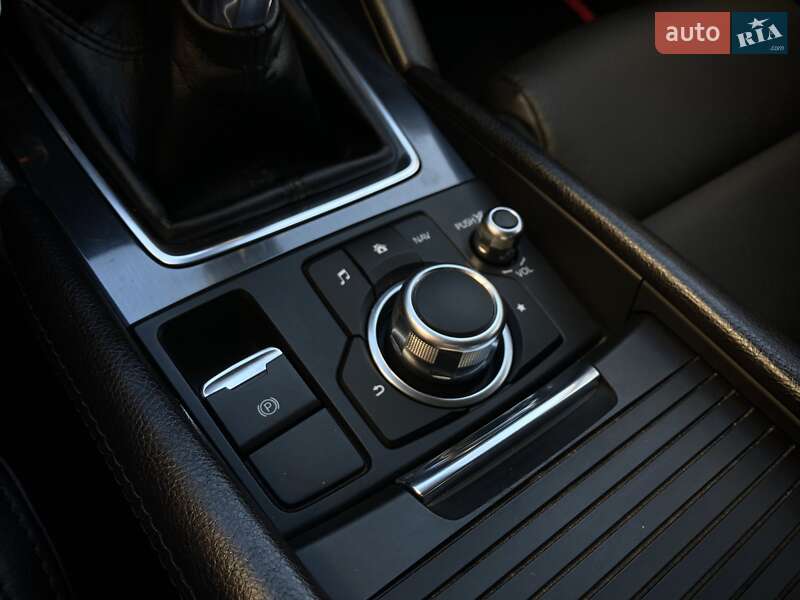 Седан Mazda 6 2017 в Киеве