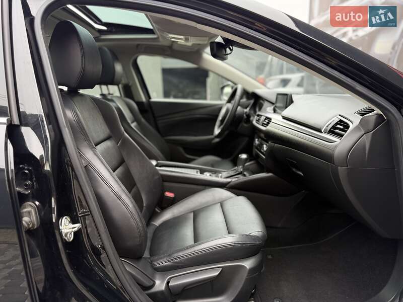 Седан Mazda 6 2017 в Львове