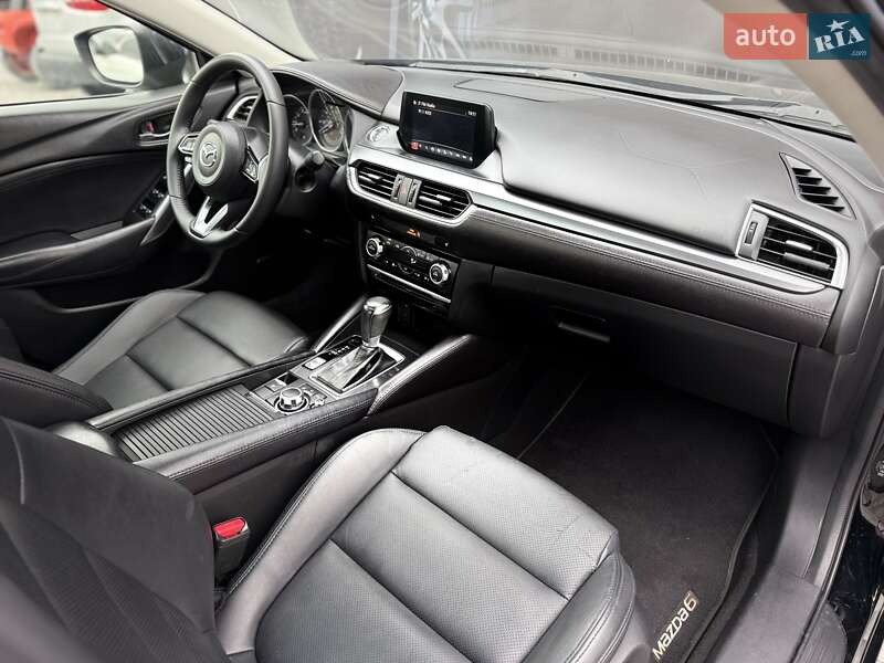 Седан Mazda 6 2017 в Львове