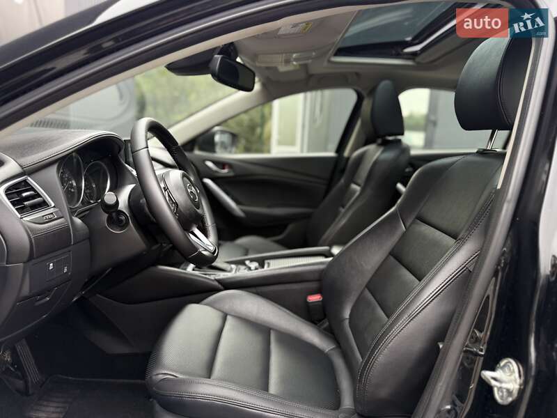 Седан Mazda 6 2017 в Львове