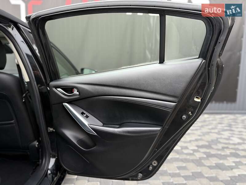 Седан Mazda 6 2017 в Львове