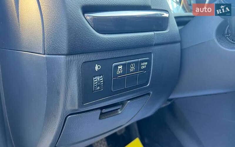 Седан Mazda 6 2014 в Ивано-Франковске