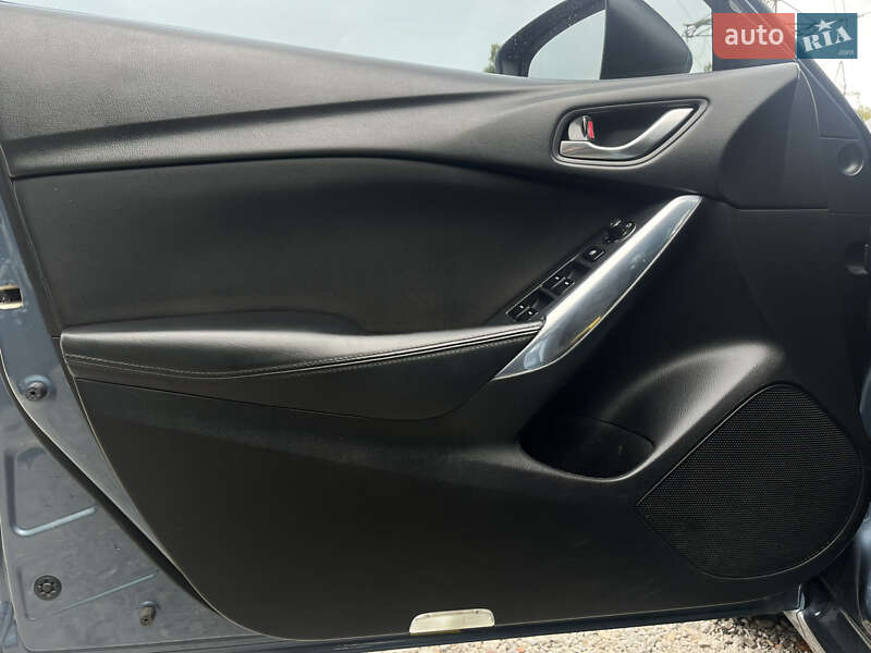 Седан Mazda 6 2014 в Харькове