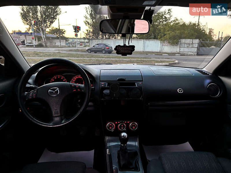 Седан Mazda 6 2005 в Запорожье