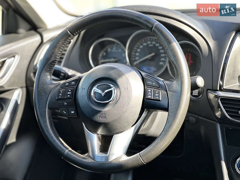 Седан Mazda 6 2014 в Киеве