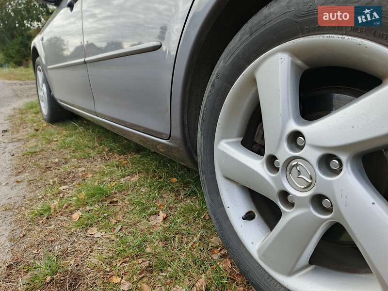 Седан Mazda 6 2005 в Лохвице