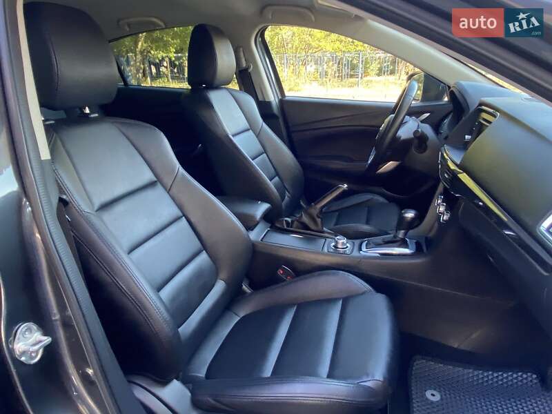 Седан Mazda 6 2014 в Николаеве
