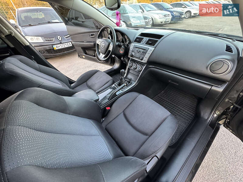 Седан Mazda 6 2008 в Запорожье
