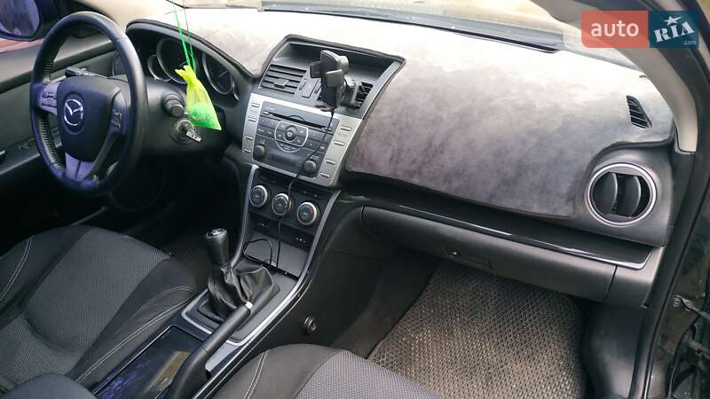 Седан Mazda 6 2008 в Барановке