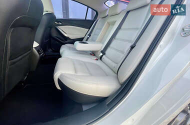 Седан Mazda 6 2016 в 