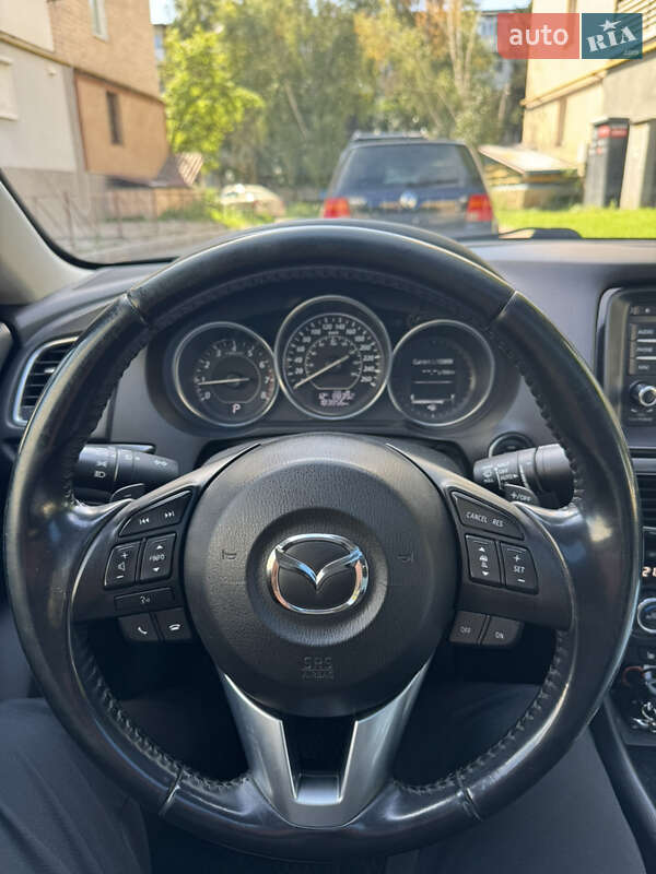 Седан Mazda 6 2014 в Могилев-Подольске