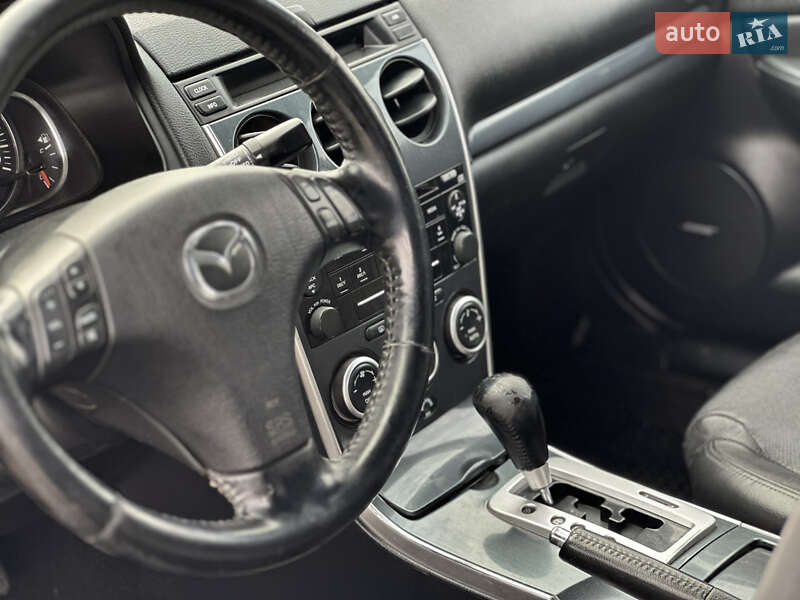 Седан Mazda 6 2006 в Жовкве