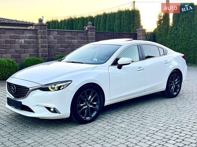 Седан Mazda 6 2015 в Ровно
