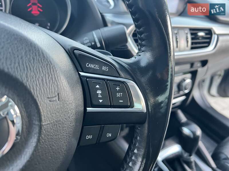 Седан Mazda 6 2015 в Ровно