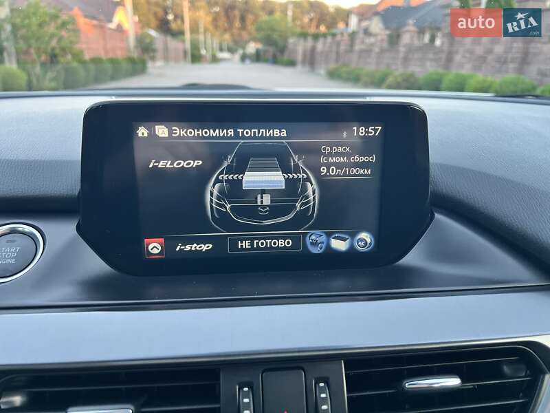 Седан Mazda 6 2015 в Ровно