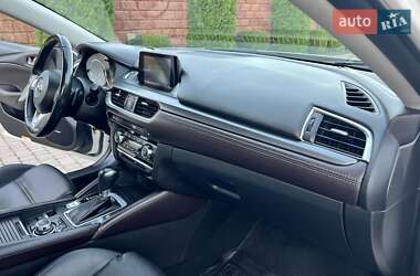 Седан Mazda 6 2015 в 