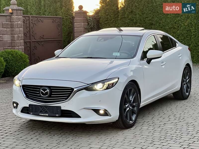 Седан Mazda 6 2015 в Ровно