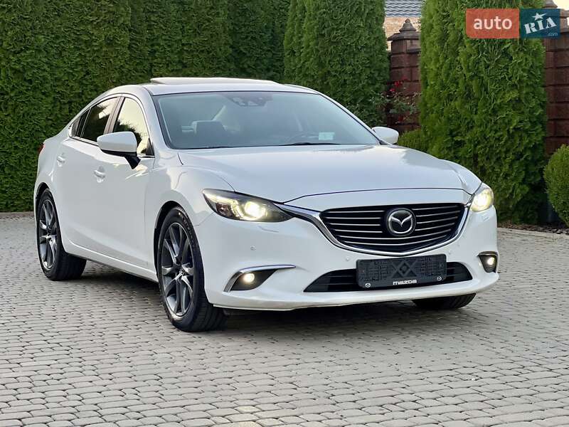 Седан Mazda 6 2015 в Ровно