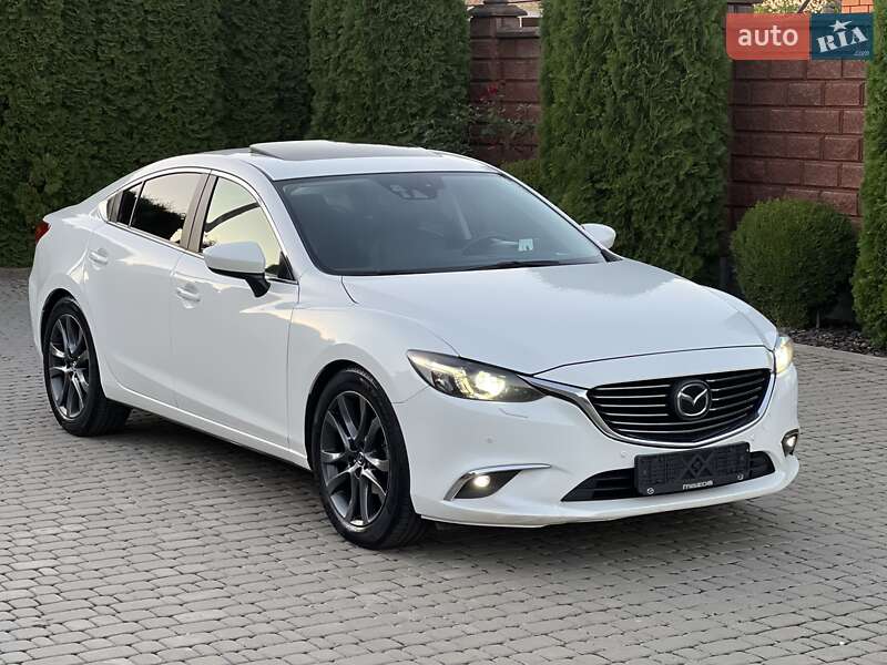 Седан Mazda 6 2015 в Ровно