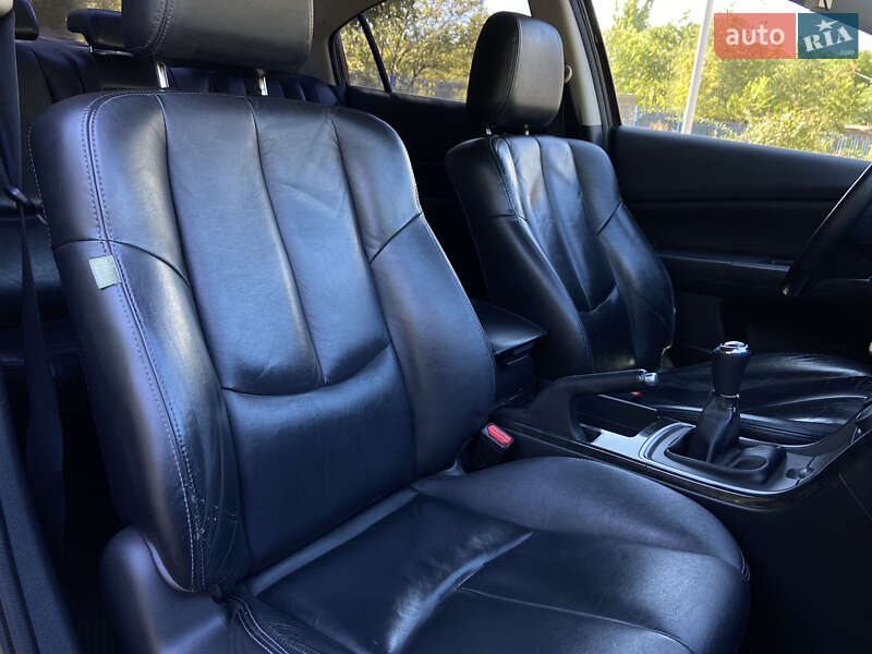 Седан Mazda 6 2008 в Николаеве