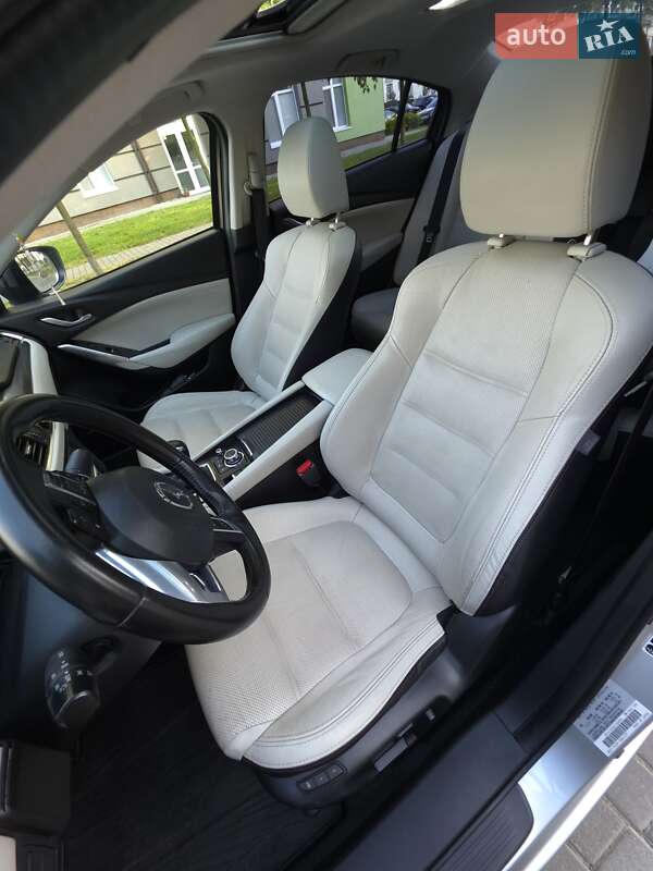 Седан Mazda 6 2015 в Ивано-Франковске