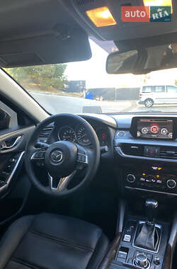 Седан Mazda 6 2015 в 