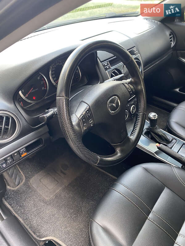 Седан Mazda 6 2006 в Чернигове